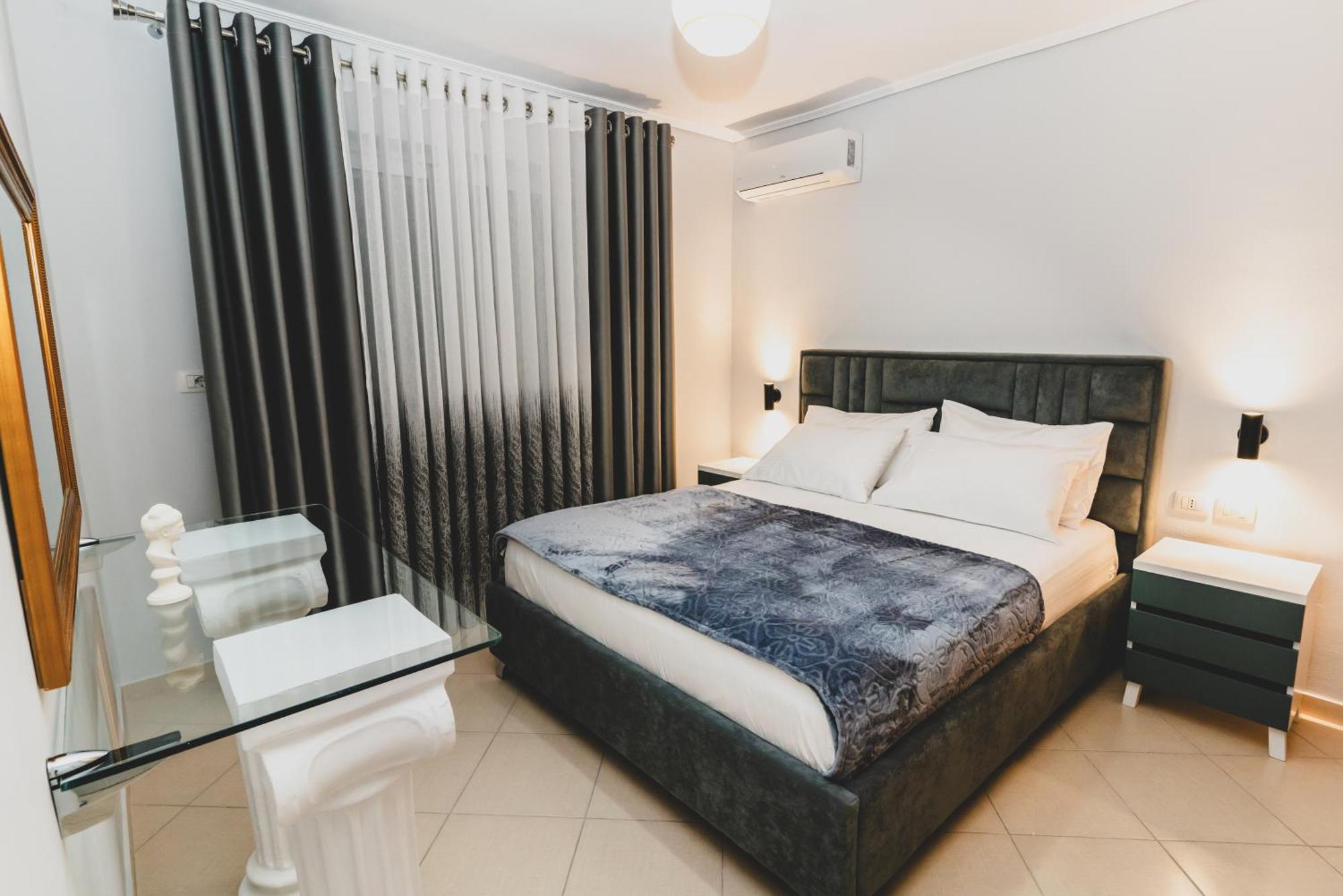 Apartment Enzo Sarande